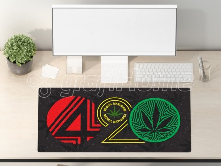 2077 Mousepad Küçük 3